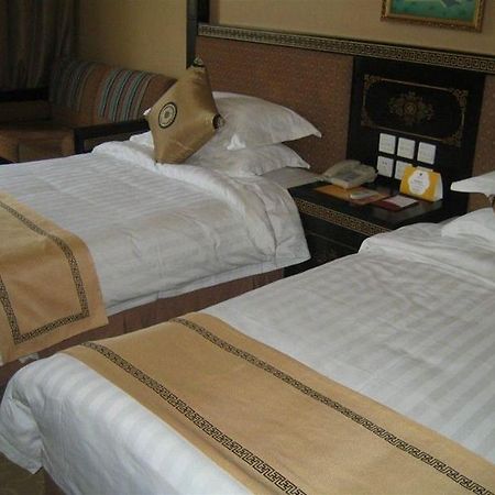 Brahmaputra Grand Hotel Lhasa Pokój zdjęcie