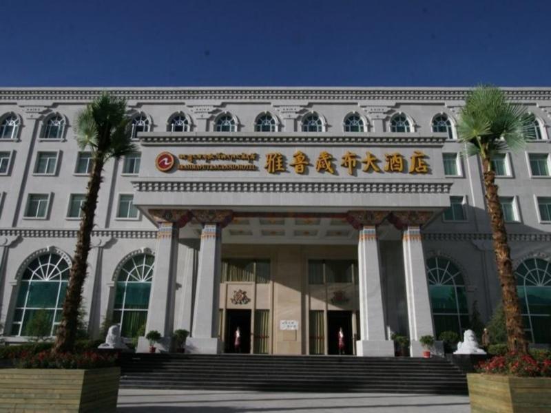 Brahmaputra Grand Hotel Lhasa Zewnętrze zdjęcie