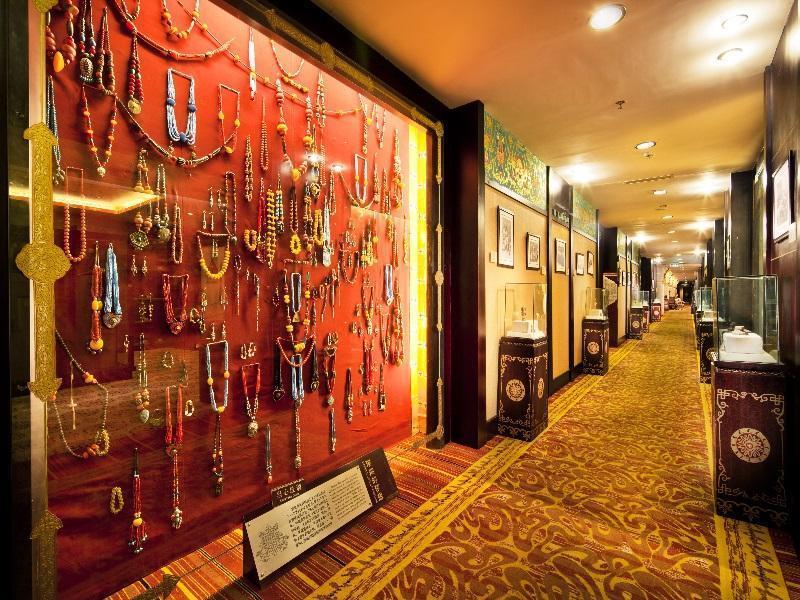 Brahmaputra Grand Hotel Lhasa Zewnętrze zdjęcie