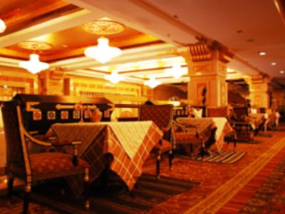 Brahmaputra Grand Hotel Lhasa Zewnętrze zdjęcie